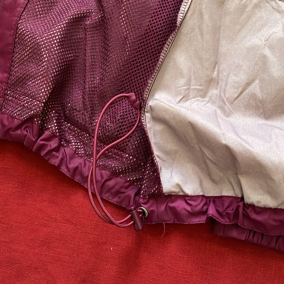 Columbia Sz M Berry Colored Rain jacket/Windbreaker - Picture 13 of 16